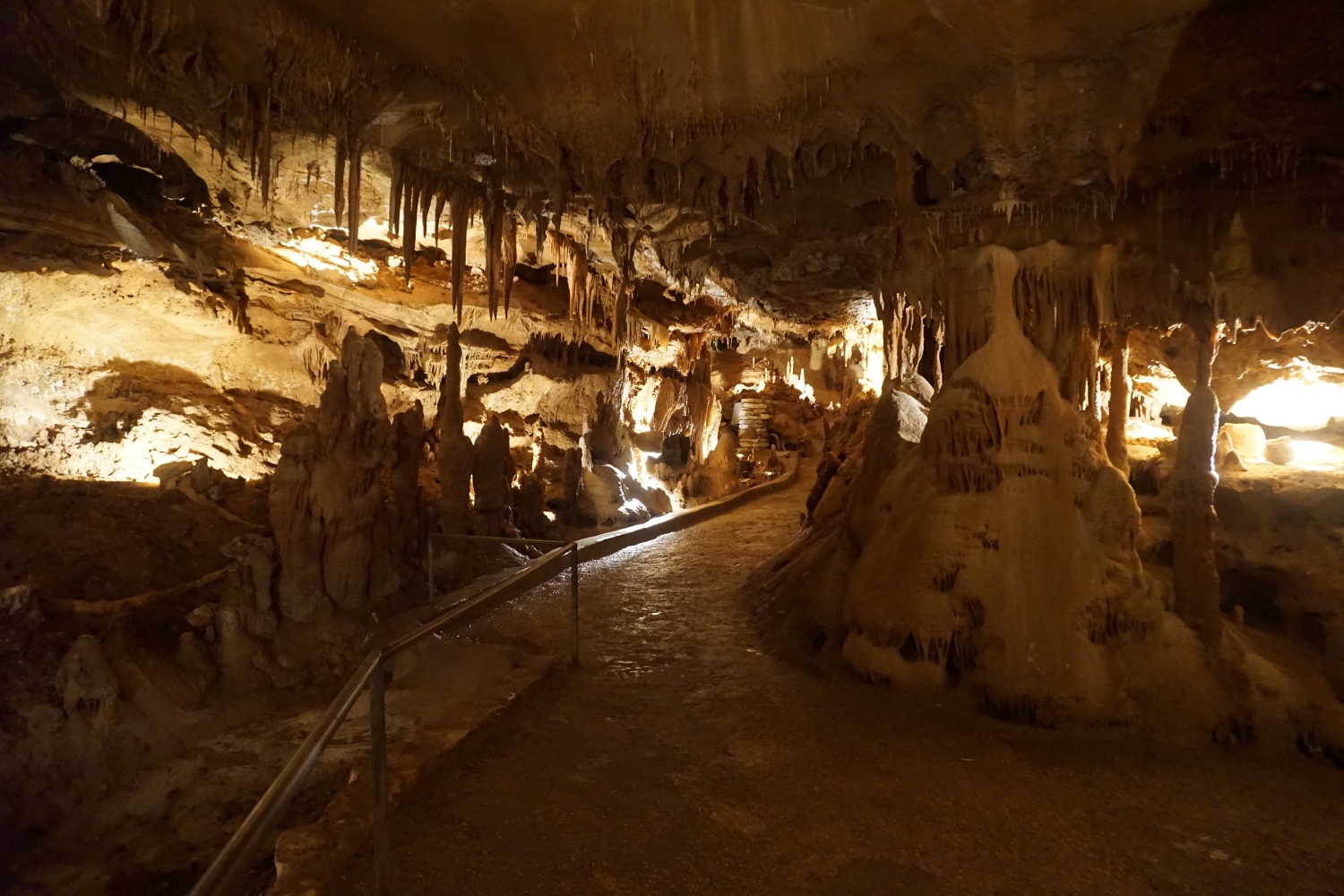 Groups – Inner Space Cavern